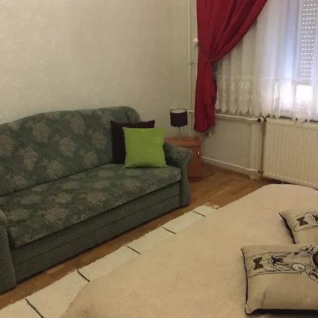 Гостевой дом Szundi Szobak Печ