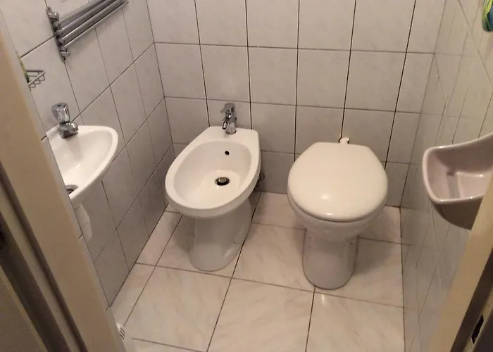 בית הארחה Szundi Szobak 3*